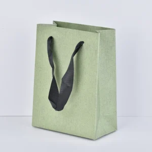Green Gift Box With Lid - Jewelry Packaging | Specialty Paper In Stock - green gift bag
