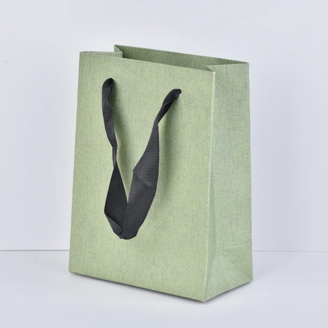 Green Gift Box With Lid - Jewelry Packaging | Specialty Paper In Stock - green gift bag