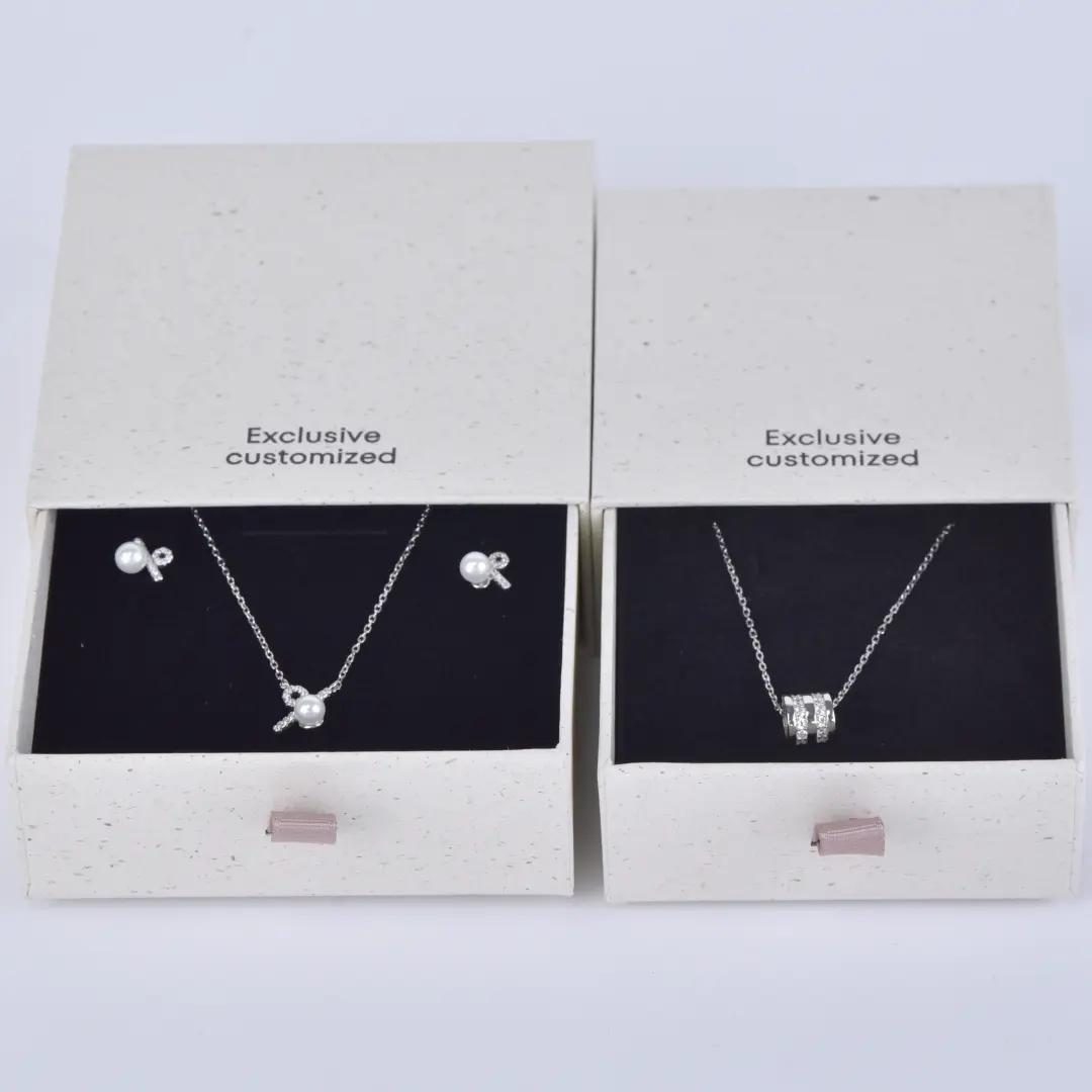 Custom Jewelry Packaging Boxes - 9x9x3.5cm Custom Logo Recyclable Gift Box - Custom Jewelry Packaging Boxes2