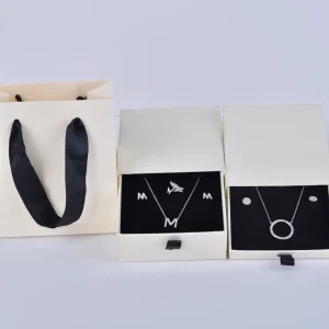 Earth White Jewelry Packaging Box - 6x6x1.7cm Sliding Gift Box with Drawer - Earth White Jewelry Packaging Box1