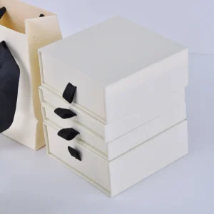 Earth White Jewelry Packaging Box - 6x6x1.7cm Sliding Gift Box with Drawer - Earth White Jewelry Packaging Box10