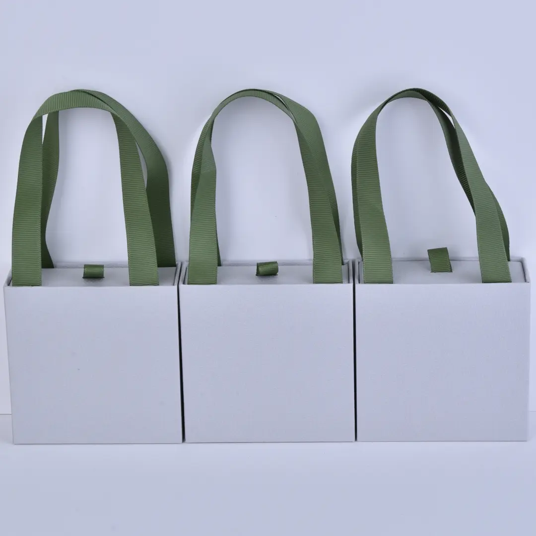 Grey Paper Drawer Tote - 9x9x3.5cm Gray Paper Jewelry Boxes with Personalized Logo Ribbon Tote - Gray Paper Jewelry Boxes2