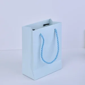 Світло-блакитний паперовий пакет - 12x16x6 см блакитний порожній подарунковий пакет та сині подарункові пакети оптом - світло-блакитний паперовий пакет3
