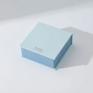 Boîte combinée bleu clair avec couvercle magnétique - 10.4 x 10.4 x 4 cm - Boîtes à bijoux bleu clair personnalisées en forme de livre - Boîte combinée bleu clair avec couvercle magnétique