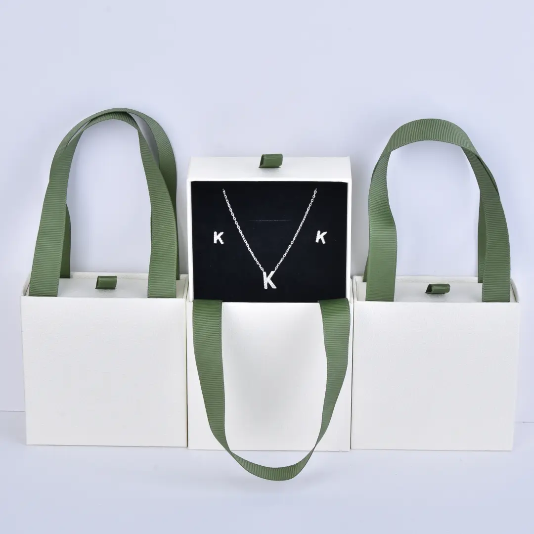 Slider Paper Gift Box With Handle - 9x9x3.5cm Cardboard Drawer Jewelry Box With Handle - Slider Paper Gift Box with Handle2