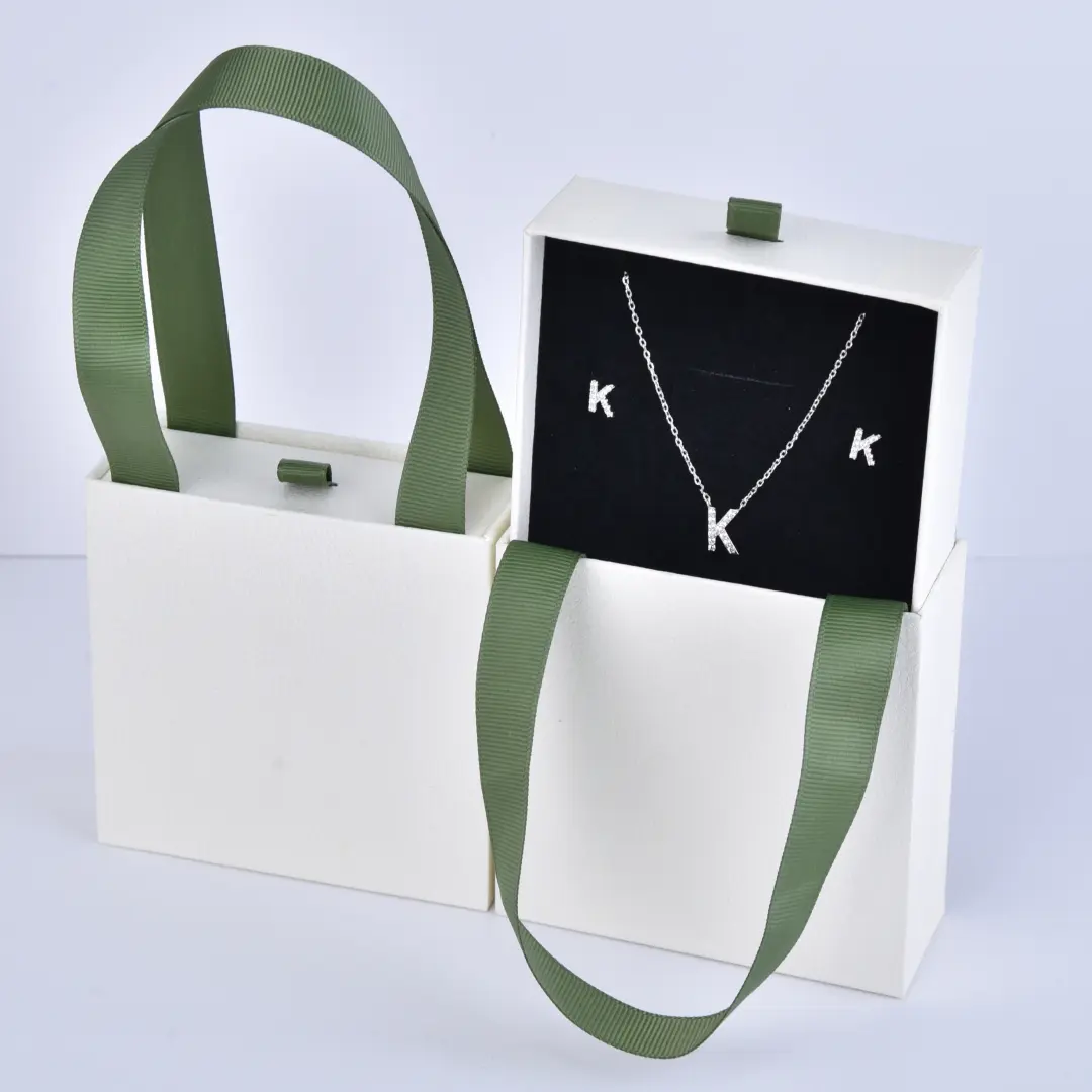 Slider Paper Gift Box With Handle - 9x9x3.5cm Cardboard Drawer Jewelry Box With Handle - Slider Paper Gift Box with Handle3