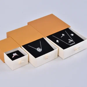 Boîte à bijoux coulissante en bronze antique - 5 x 5 x 3.5 cm - Boîte cadeau à bijoux coulissante en carton rigide - Boîte à bijoux coulissante 2