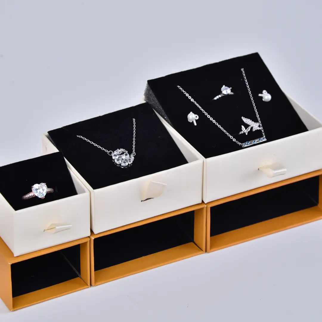 Antique Bronze Sliding Jewelry Box - 5x5x3.5cm Rigid Cardboard Sliding Jewellery Gift Box - Sliding Jewelry Box4