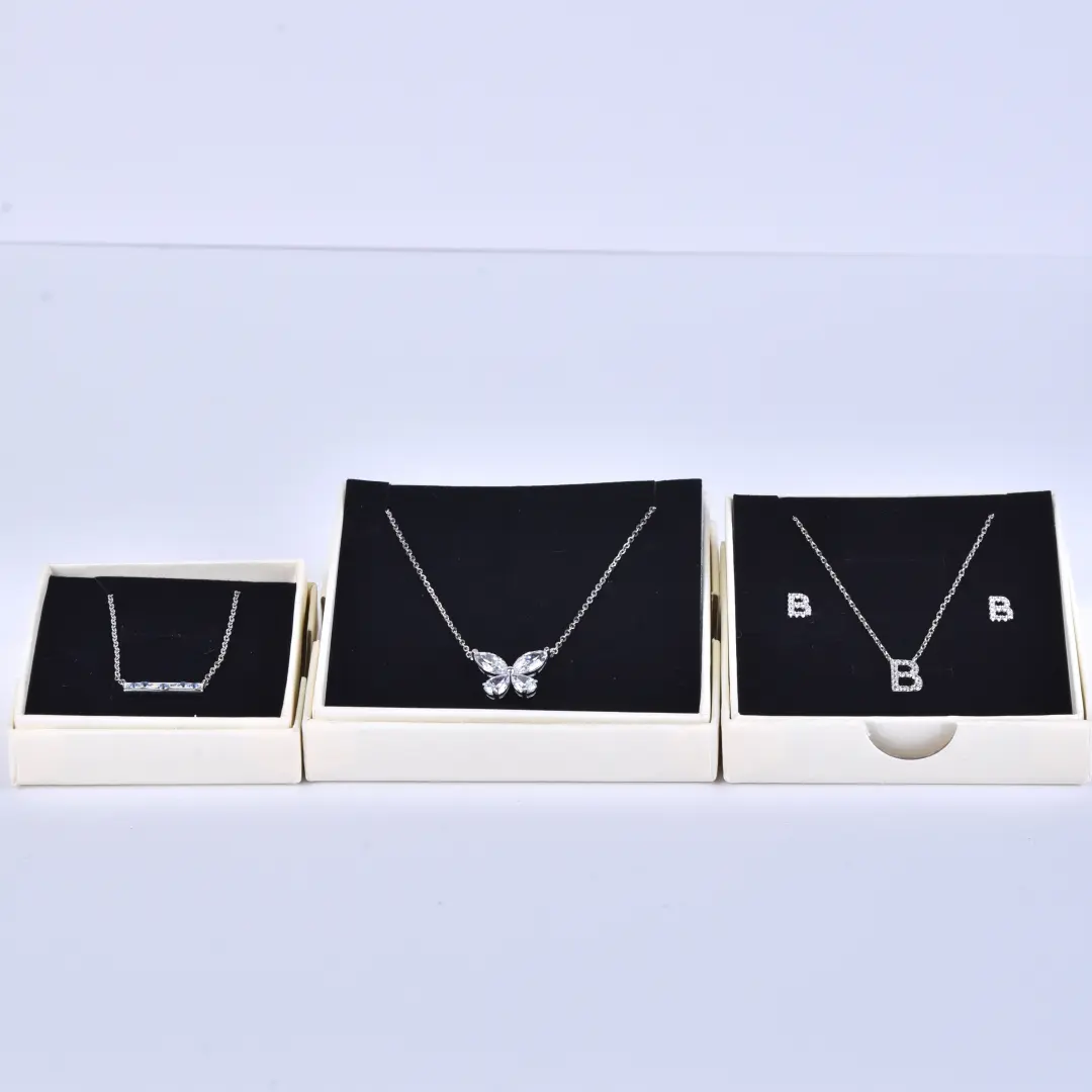 White Gift Box with Lid - Earth White 6.5x6.5cm Cotton Filled Jewelry Boxes Wholesale - White Gift Box with Lid1