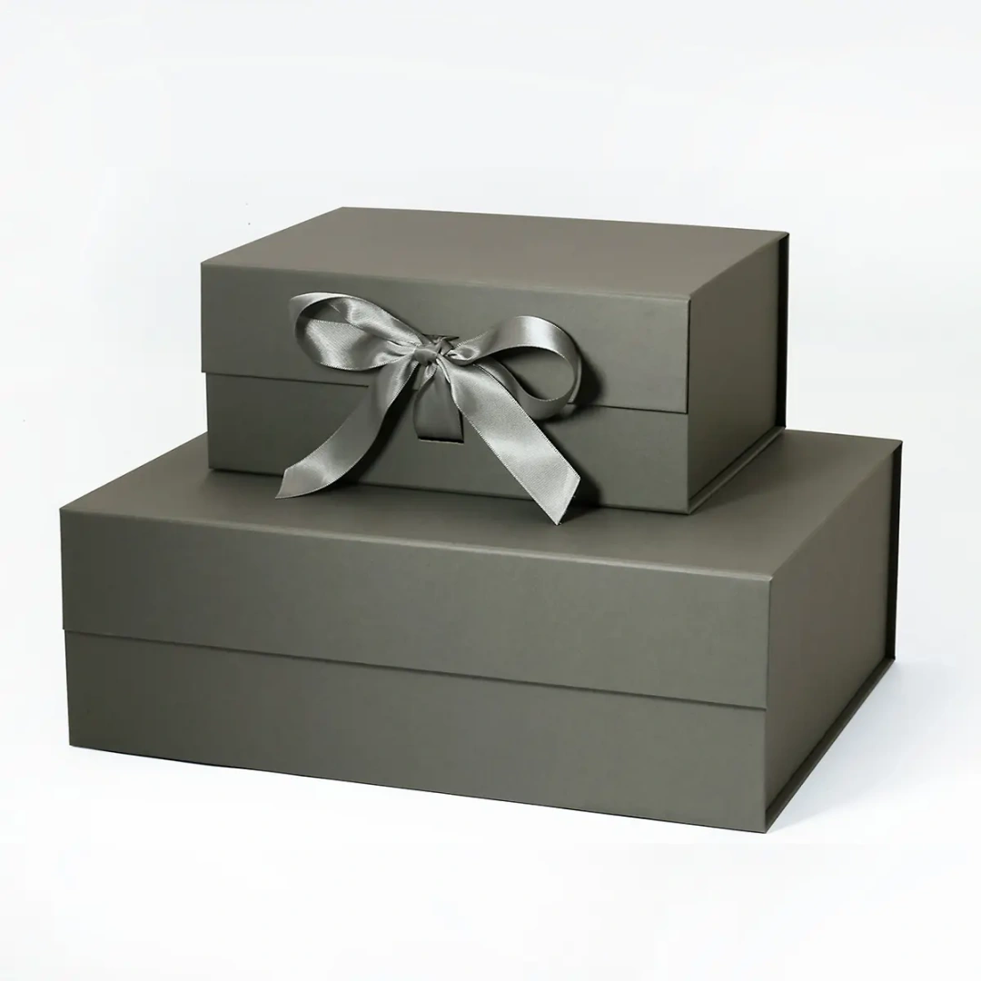 Magnetic Jewelry Box for Necklace & Ring | Black Cardboard Packaging | Richpack - magnetic lid gift box 5