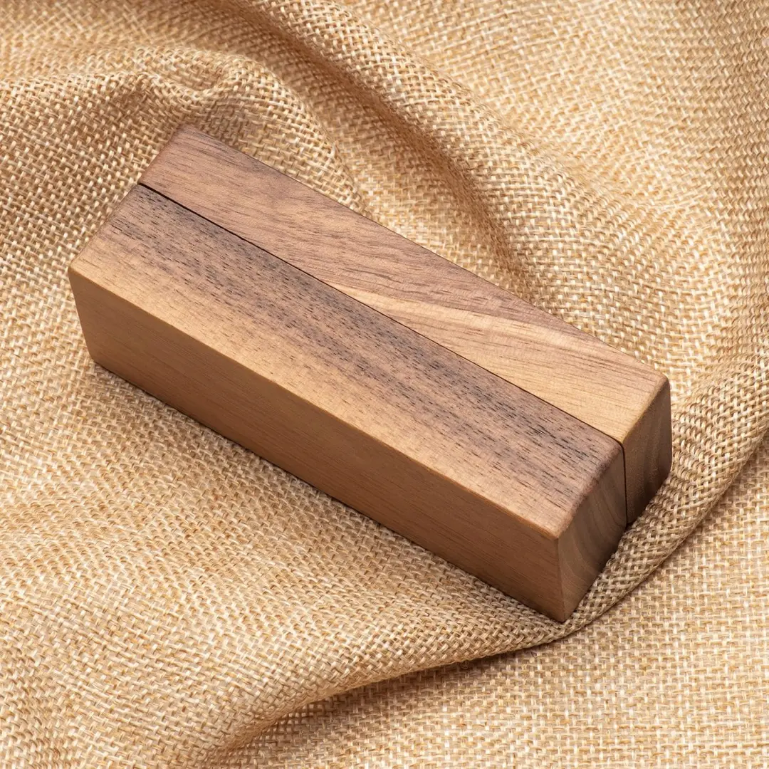 Engraved Wood Double Ring Box | Black Wooden Jewelry Packaging | Richpack - Slim double ring box 5