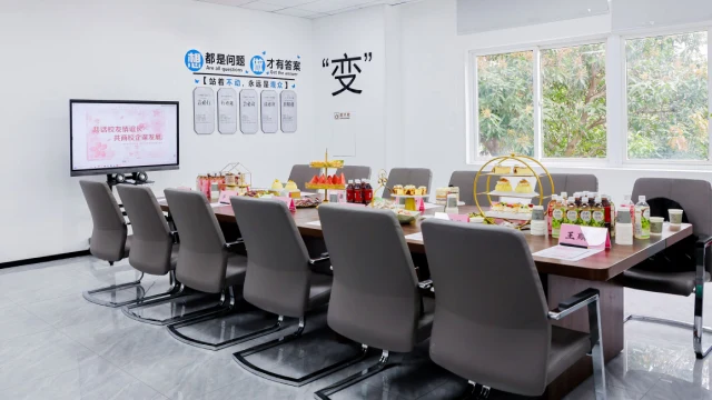 Наша команда - навчальна команда img