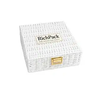 Kotak Hadiah Anyaman Putih dengan Label PU, Sisipan Kartu Kertas, Engsel Paduan Logam, dan Dudukan Besi untuk Kemasan Promosi | Richpack - wicker box1