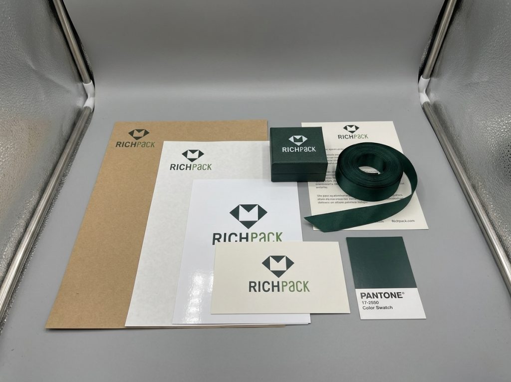 The Ultimate Guide to Custom Paper Shopping Bags - How to Design and Print a Branded Paper Bag